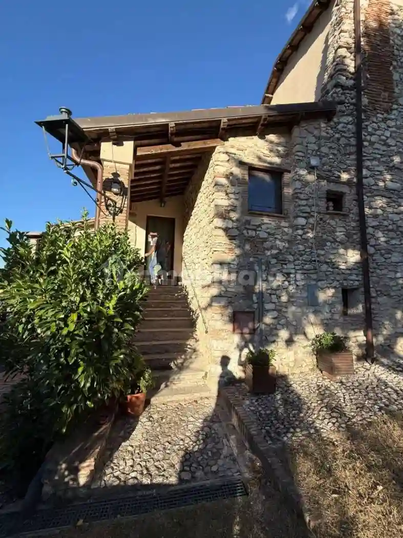 Casa indipendente - foto 2