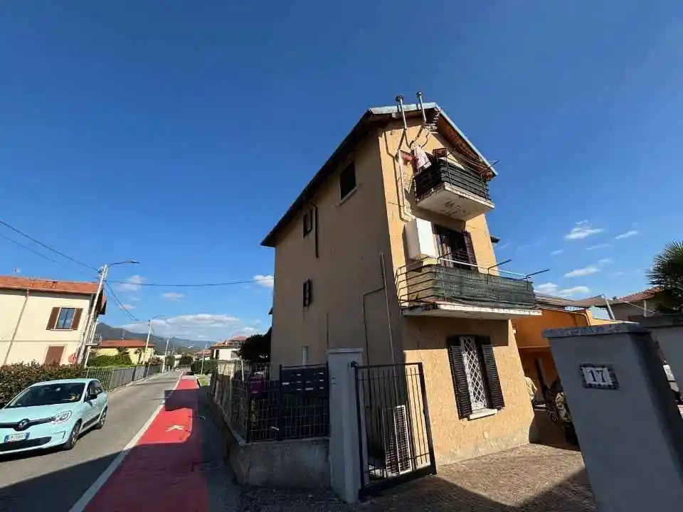 Appartamento in vendita a Arcisate