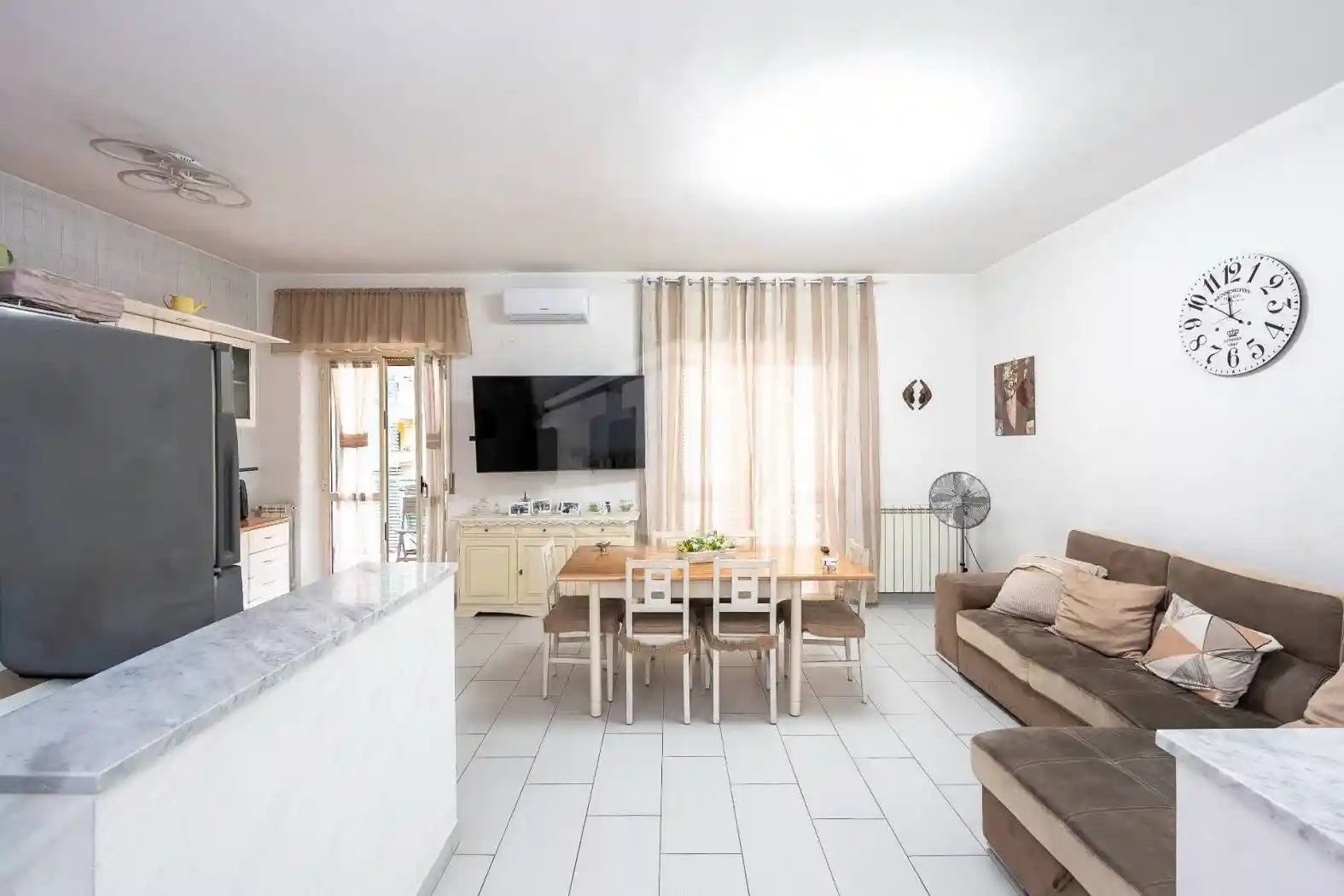 Appartamento in vendita a Napoli