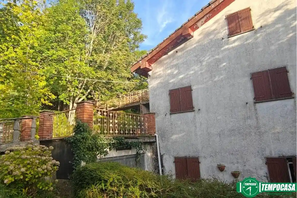 Appartamento in vendita a Rocchetta di Vara