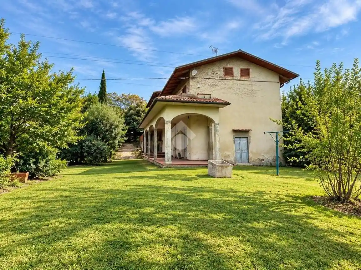 Villa in vendita a Quarrata