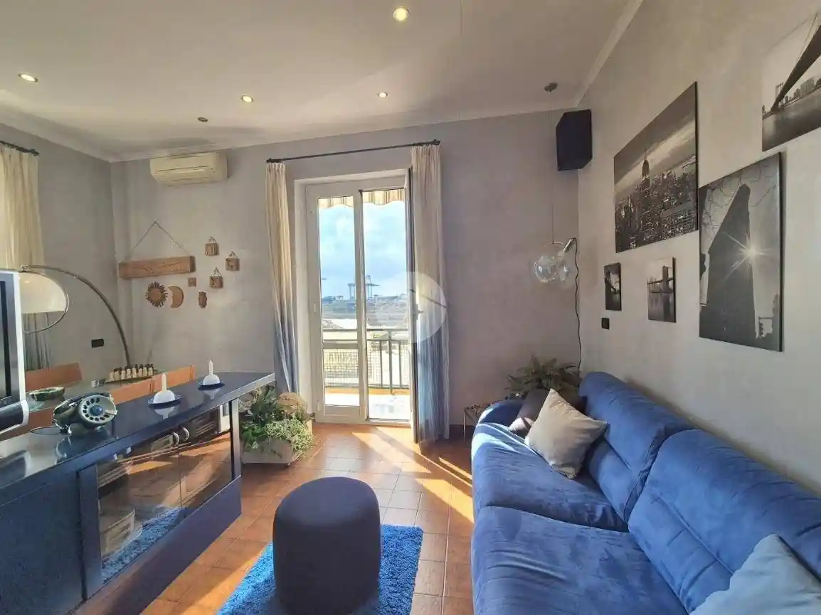 Appartamento in vendita a Genova
