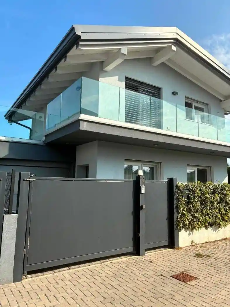 Villa in vendita a Fino Mornasco