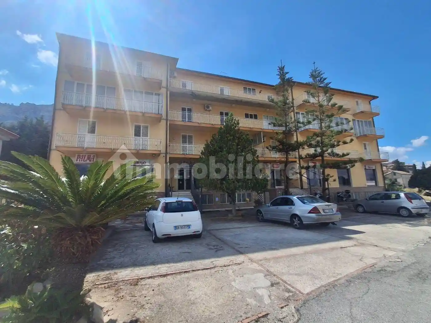 Palazzo - Edificio in vendita a San Giuseppe Jato