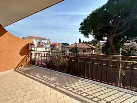 Appartamento in vendita a Loano
