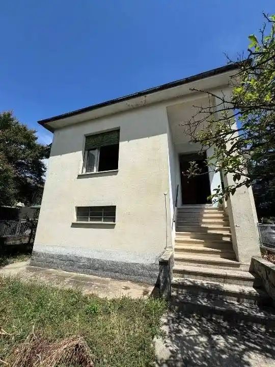 Villa in vendita a Novi Ligure
