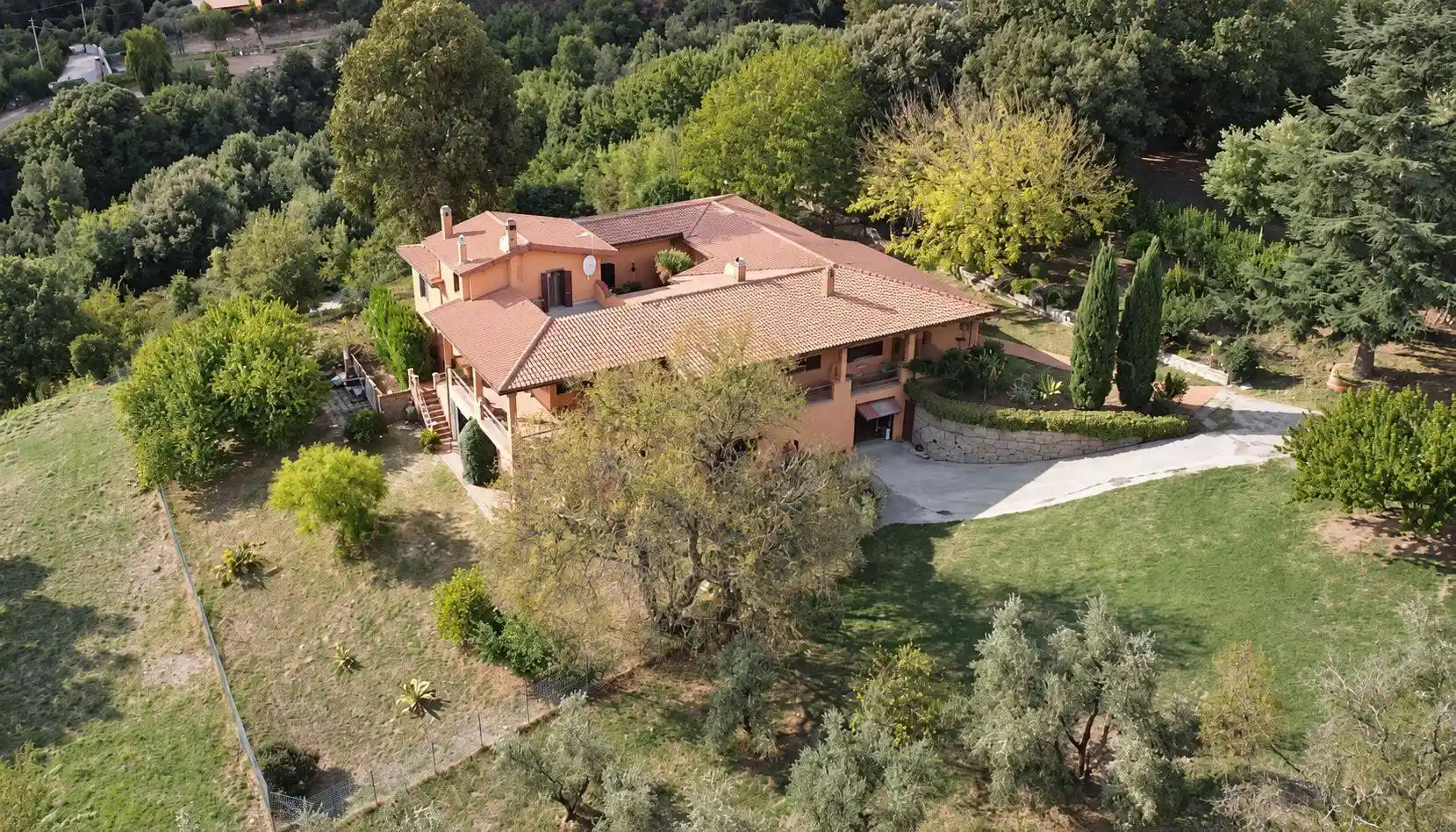 Villa in vendita a Campagnano di Roma