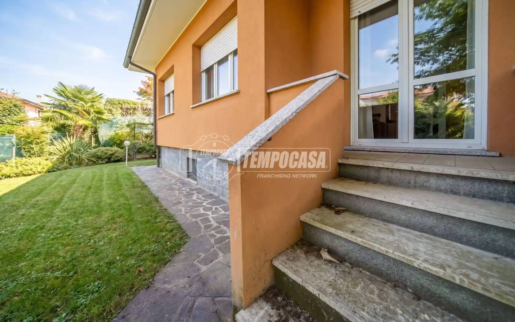 Villetta a schiera in vendita a Gazzada Schianno