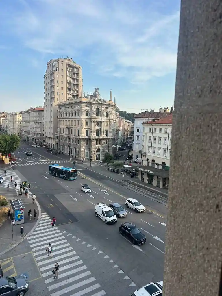 Appartamento in vendita a Trieste