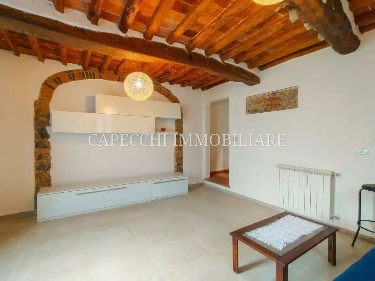 Casa indipendente in vendita a Pistoia
