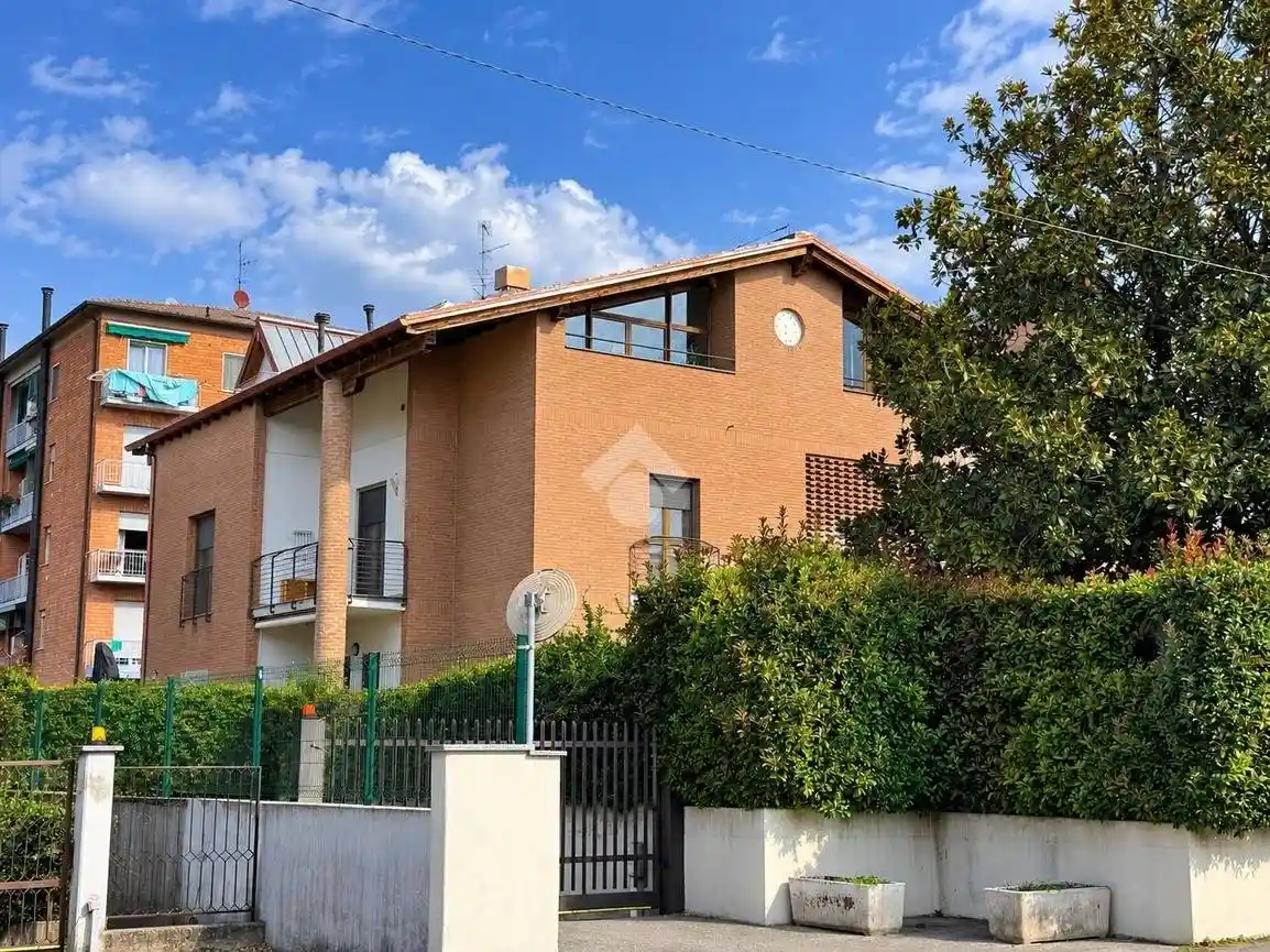 Appartamento in vendita a Usmate Velate
