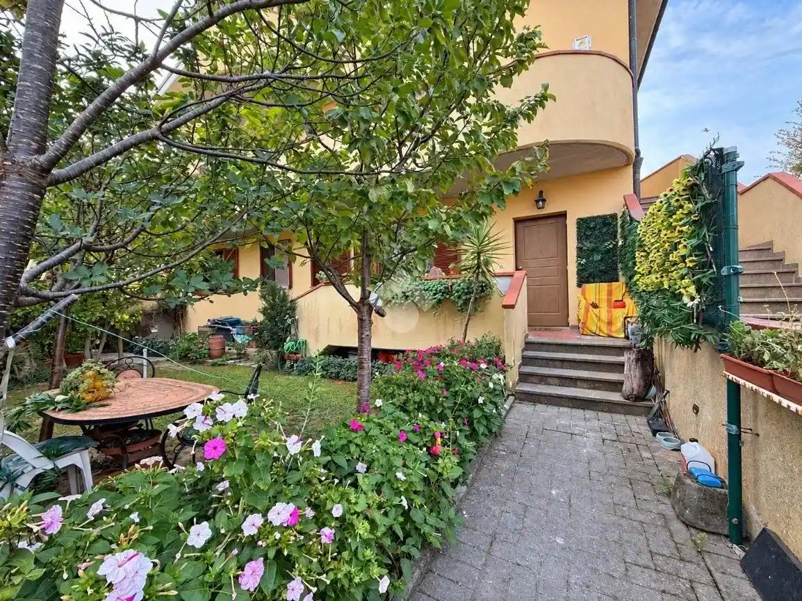 Appartamento in vendita a Collesalvetti