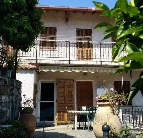 Villa in vendita a Sanremo
