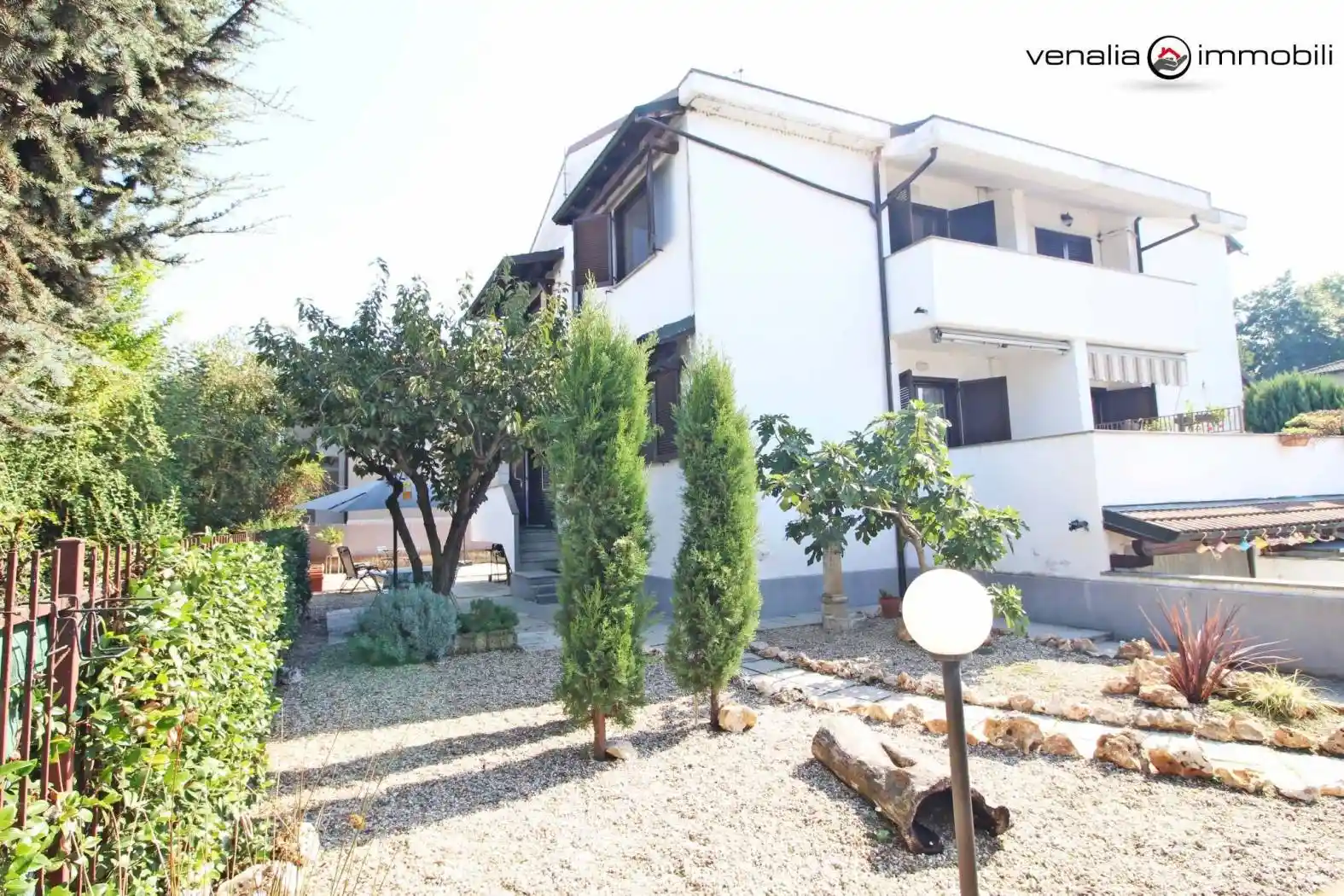 Villa in vendita a Lacchiarella