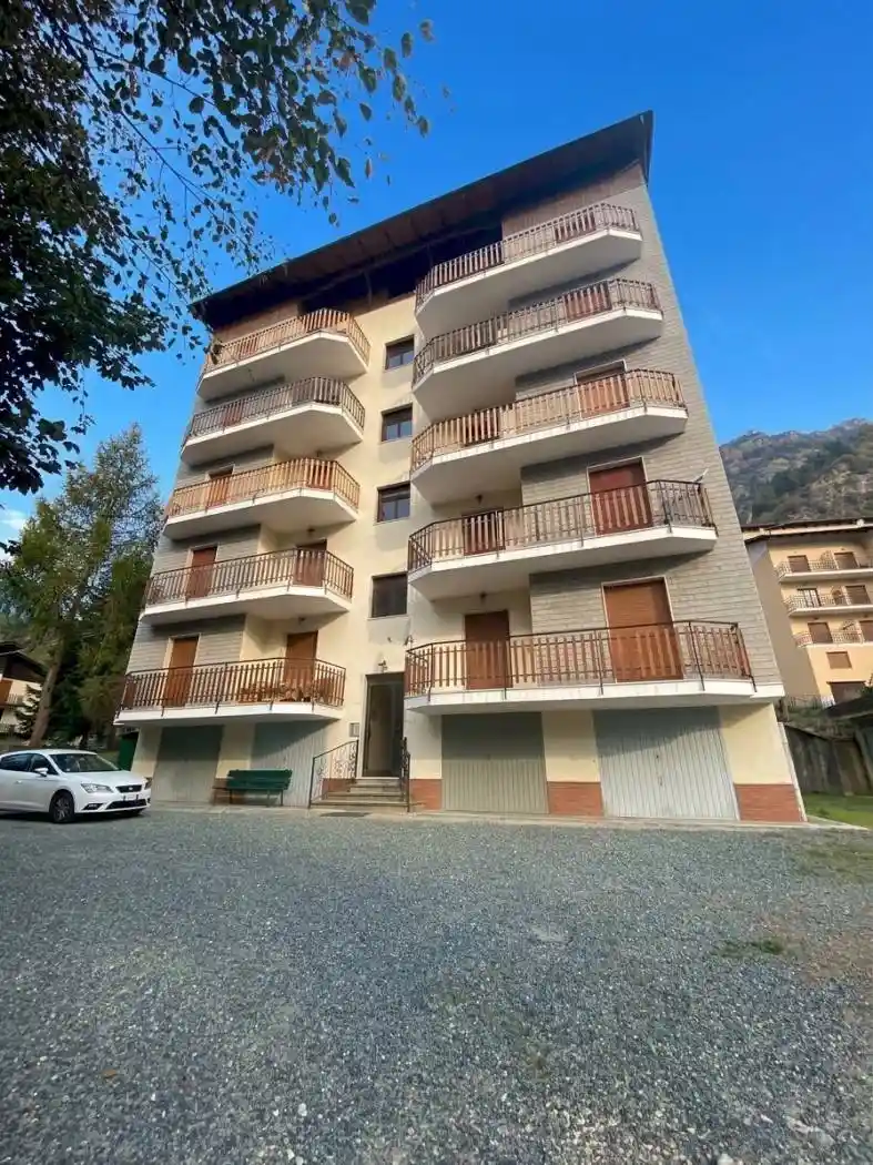 Appartamento in vendita a Prazzo