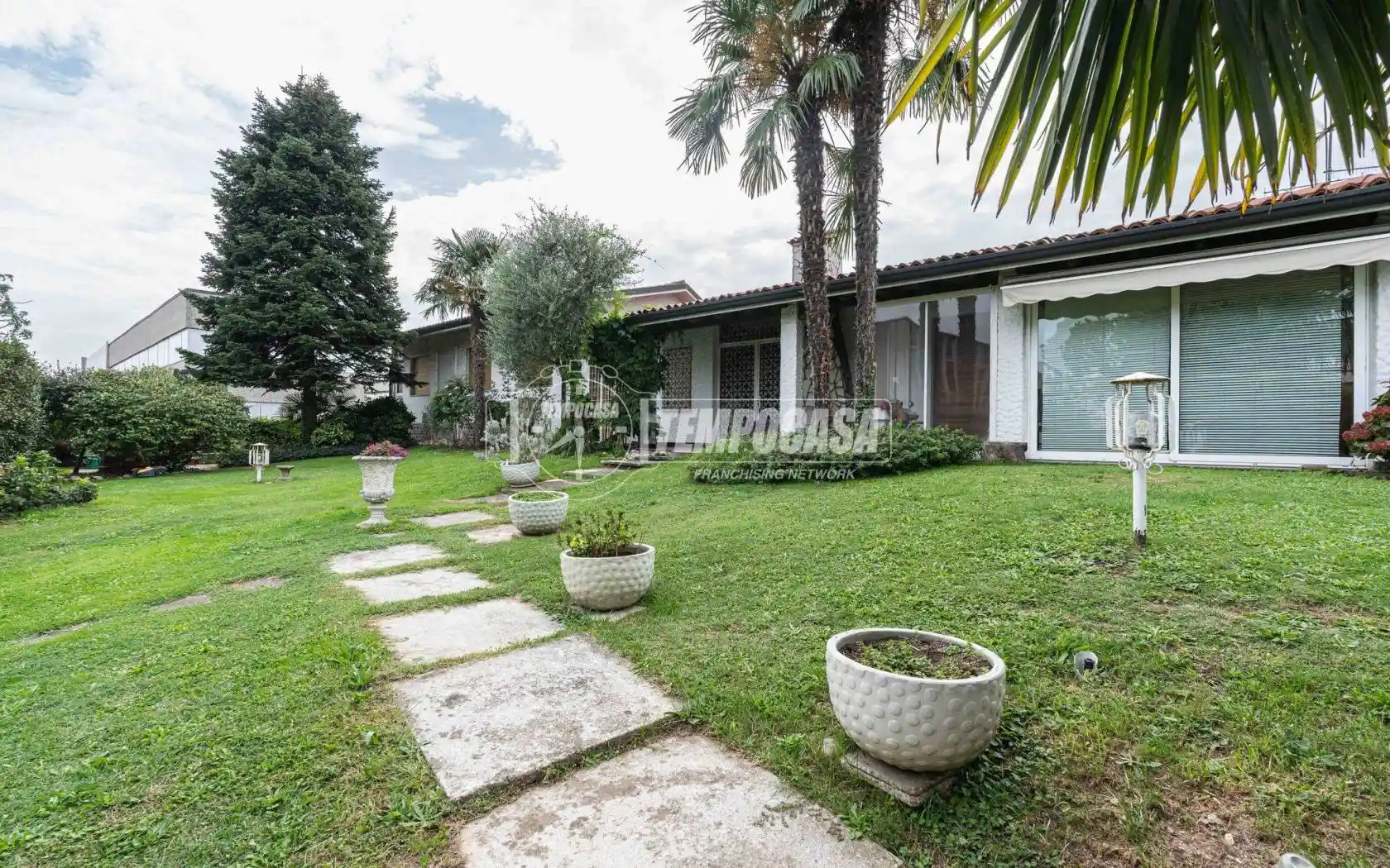 Villa in vendita a Solaro