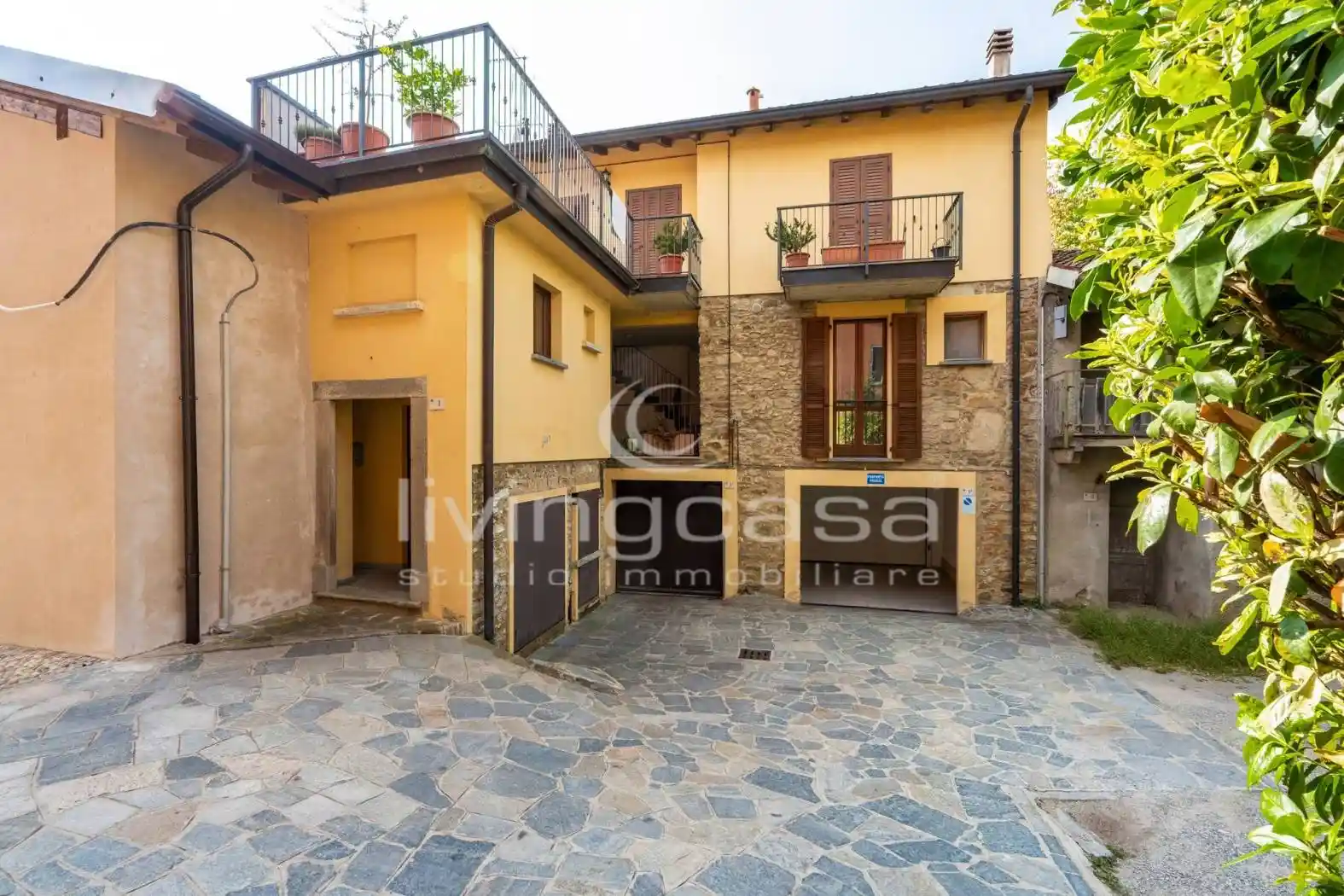 Appartamento in vendita a Colle Brianza