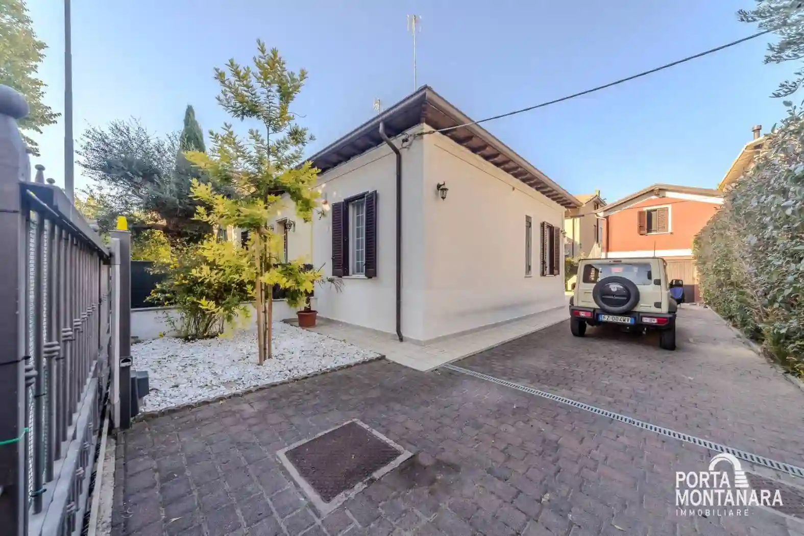 Villa - foto 2