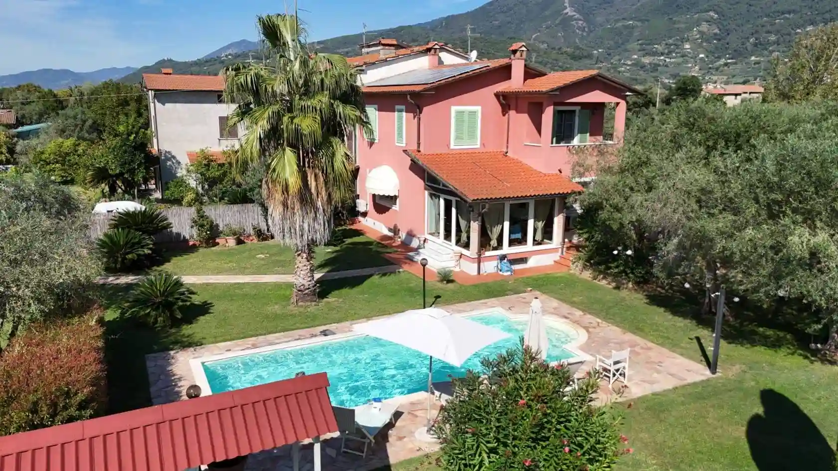 Villa - foto 2