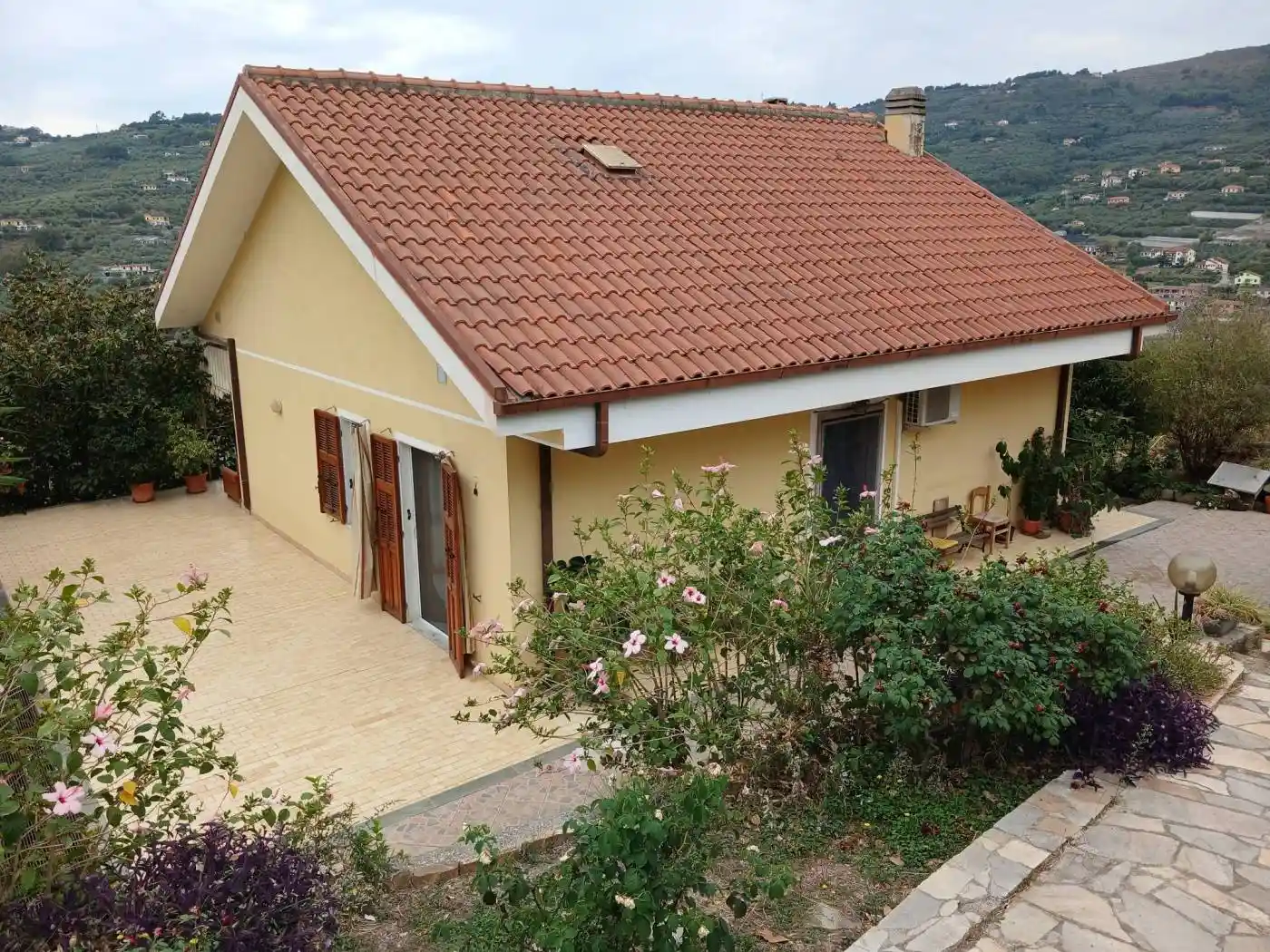 Villa in vendita a Imperia