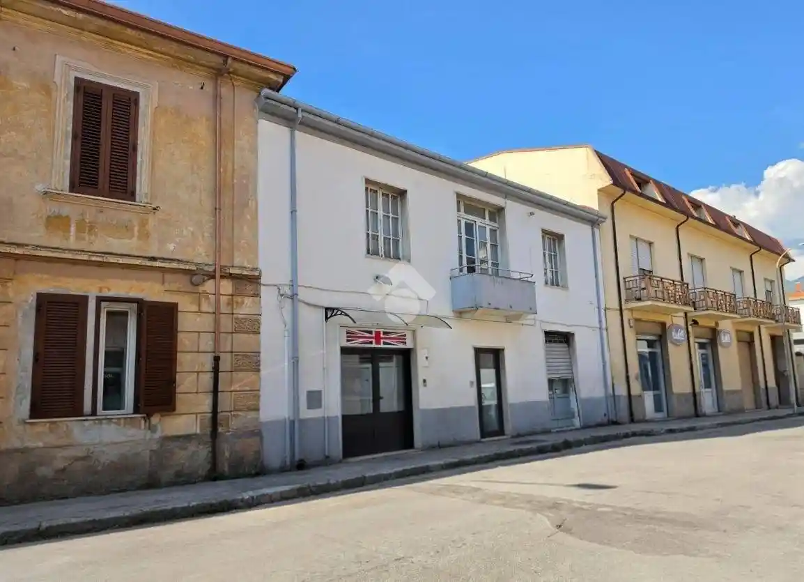 Palazzo - Edificio in vendita a Sora