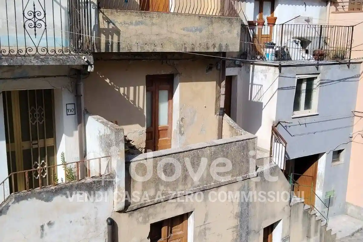 Casa indipendente in vendita a Isca sullo Ionio