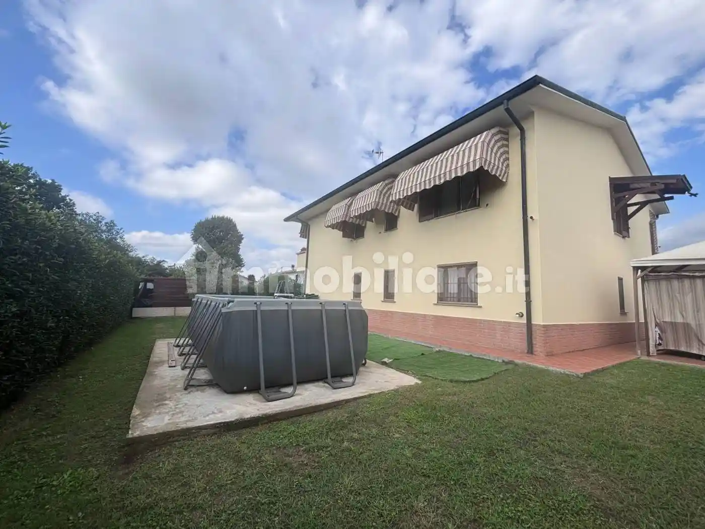 Villa in vendita a Tavazzano con Villavesco