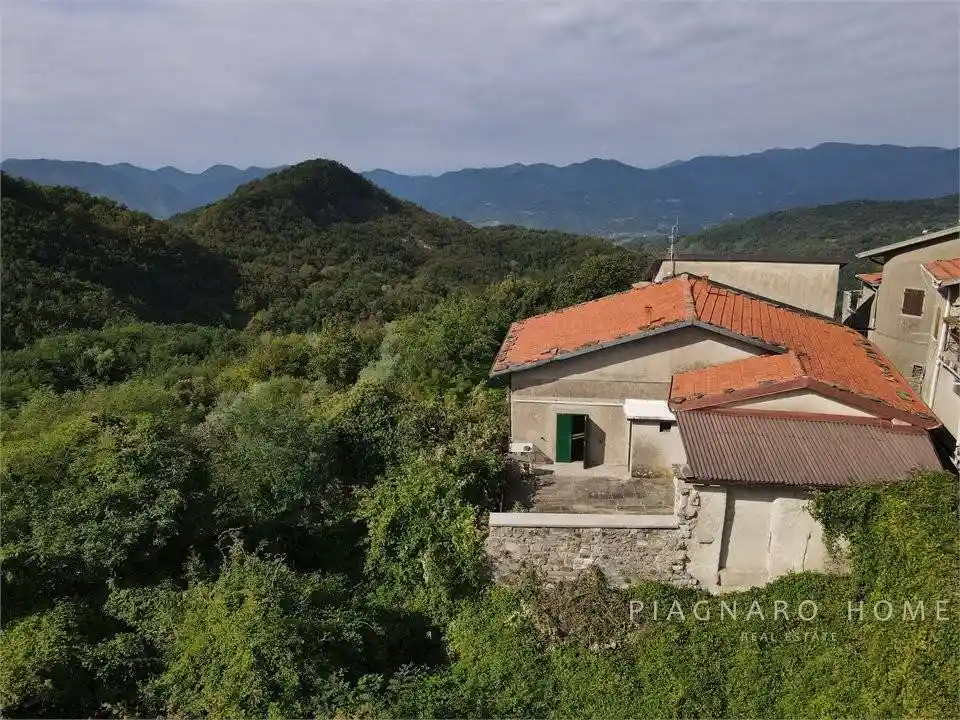 Rustico - Casale in vendita a Filattiera