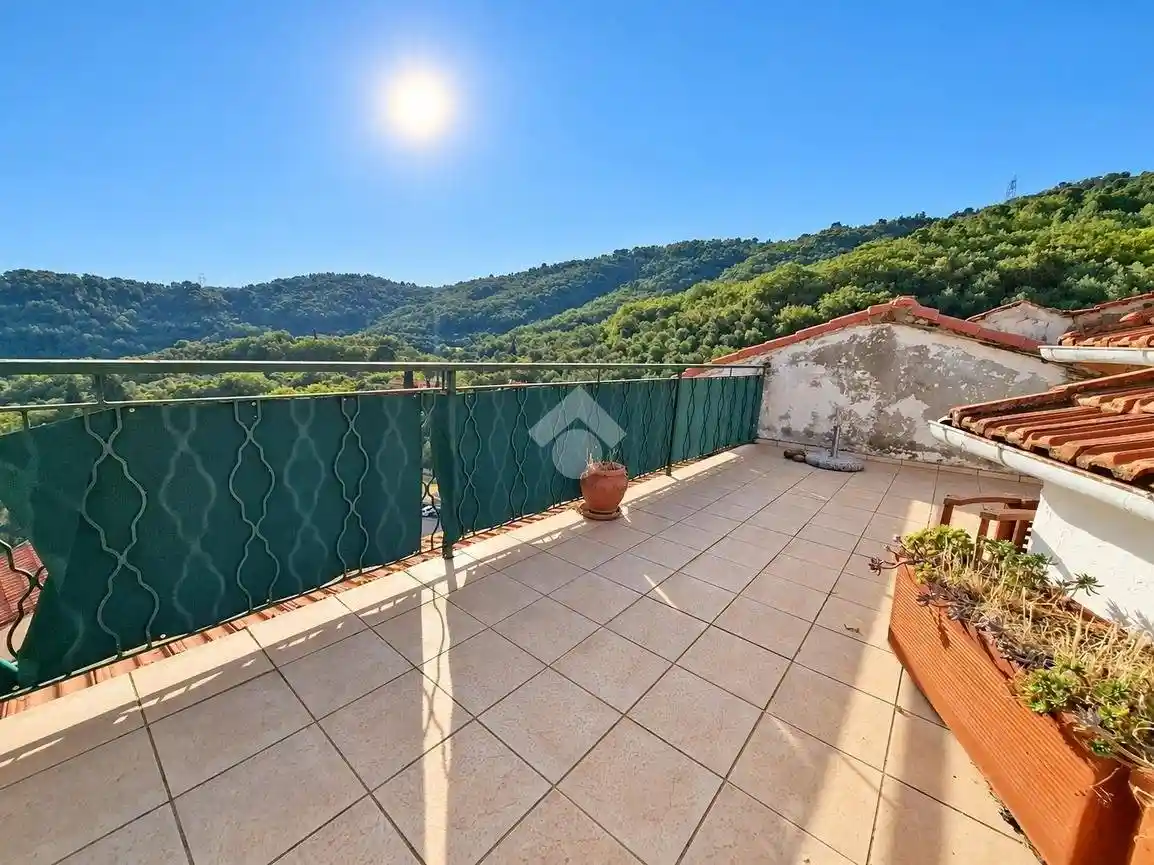 Rustico - Casale in vendita a Pietrabruna
