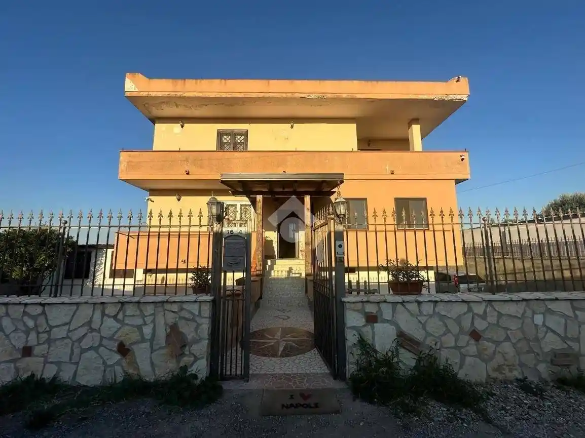 Villa in vendita a Castel Volturno