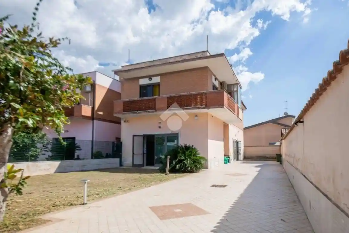 Villa in vendita a Fiumicino