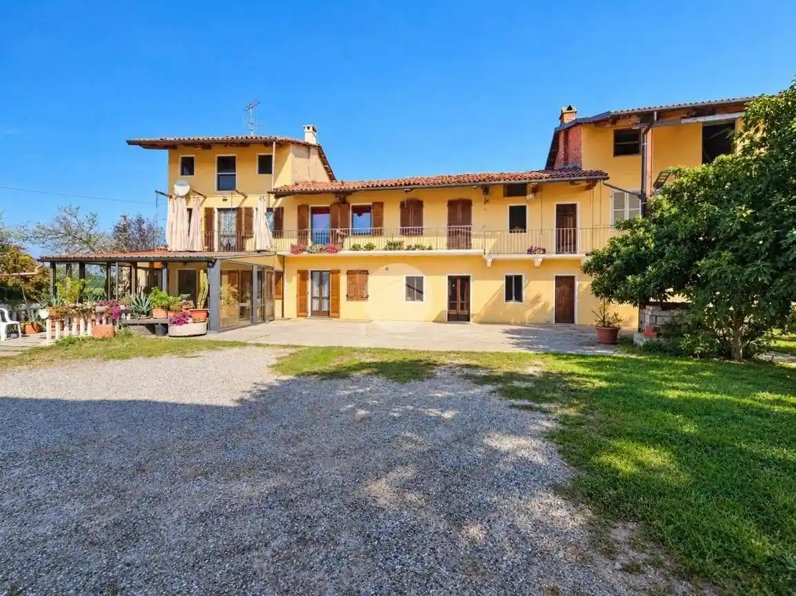 Casa indipendente in vendita a Vische