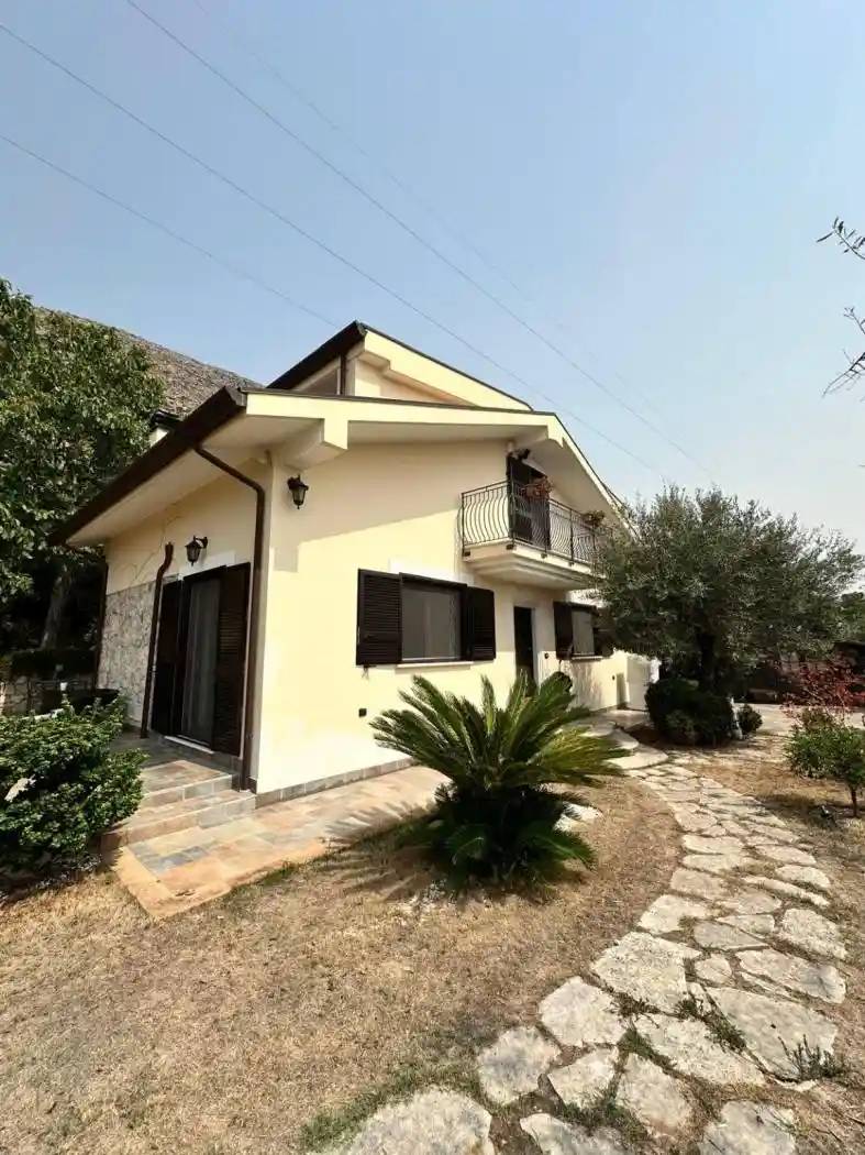 Villa in vendita a Formia