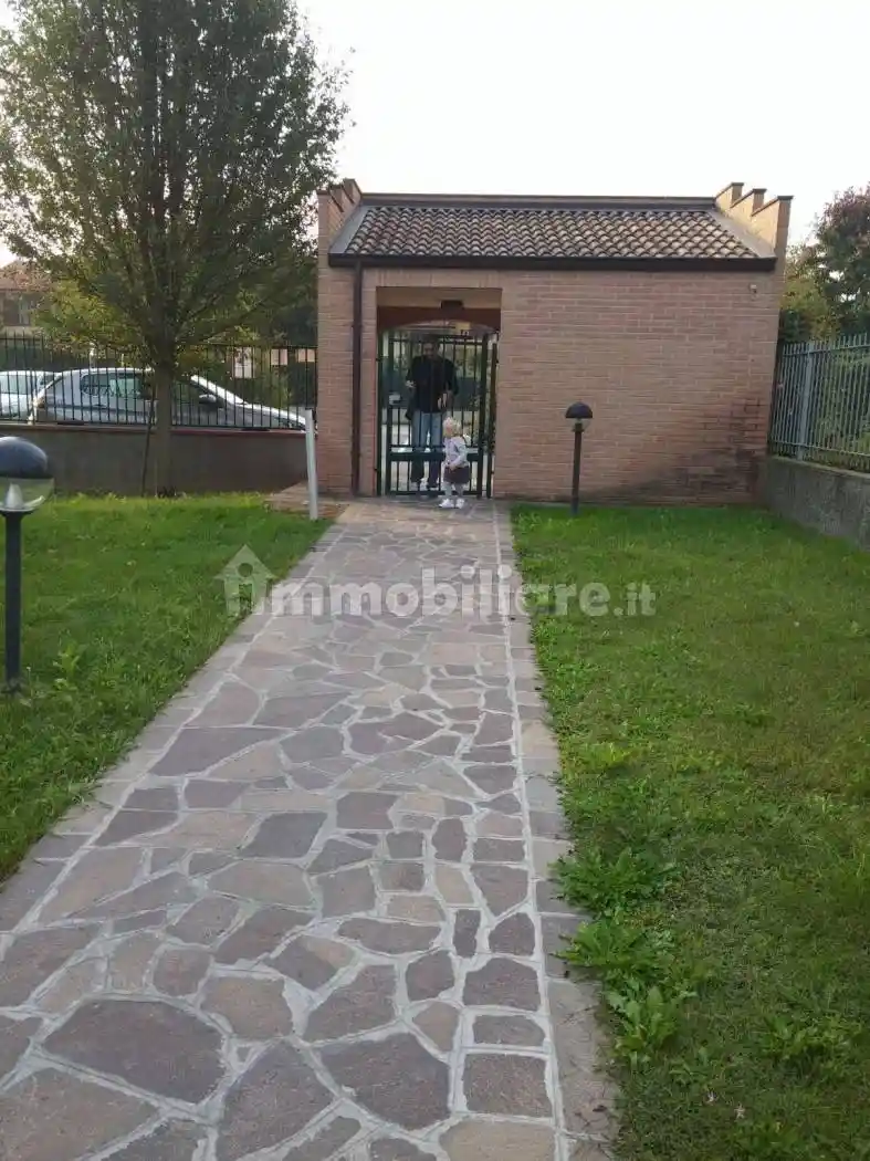 Appartamento in affitto a Settala