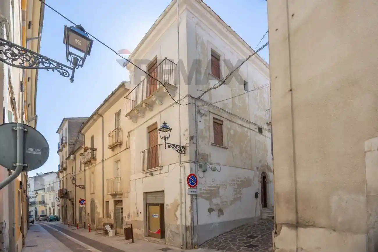 Casa indipendente in vendita a Torre de' Passeri