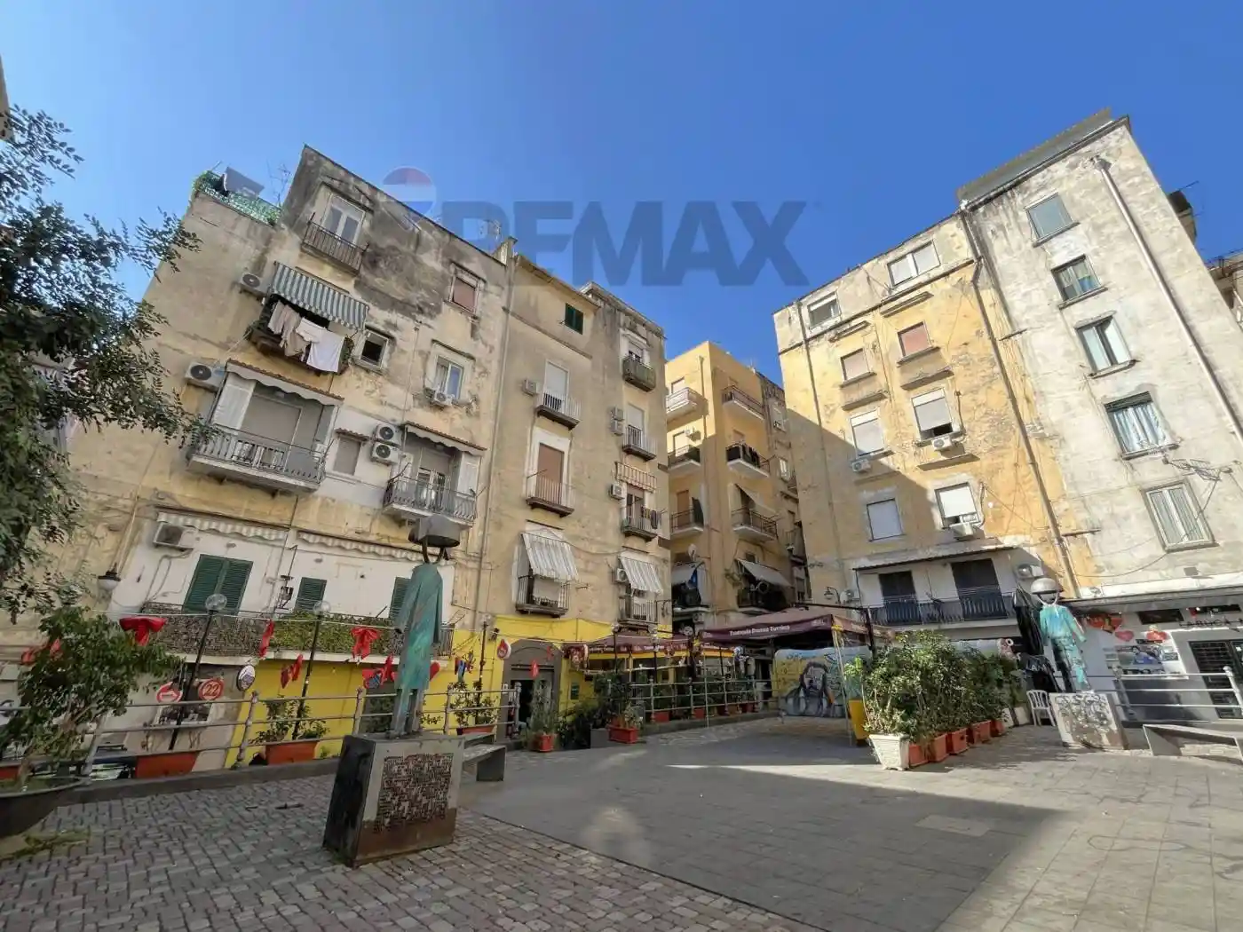 Appartamento in vendita a Napoli