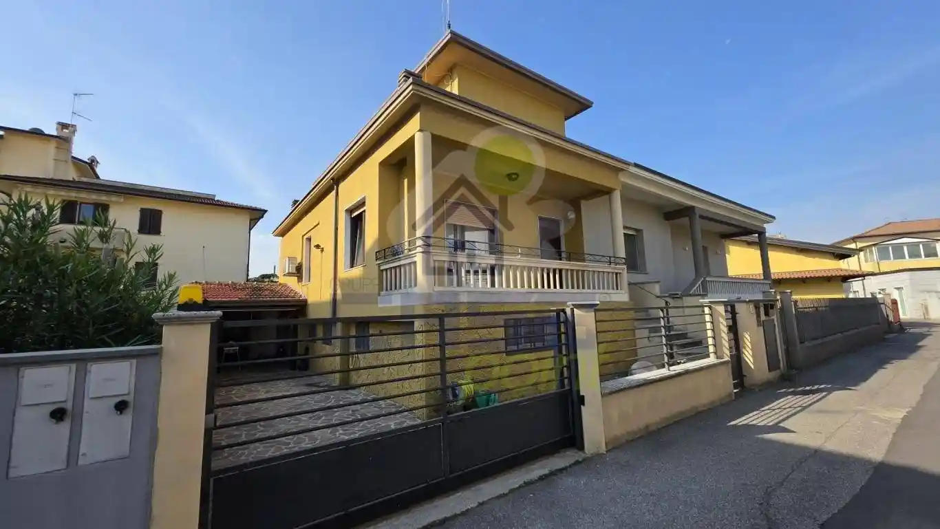 Villetta a schiera in vendita a Pizzighettone