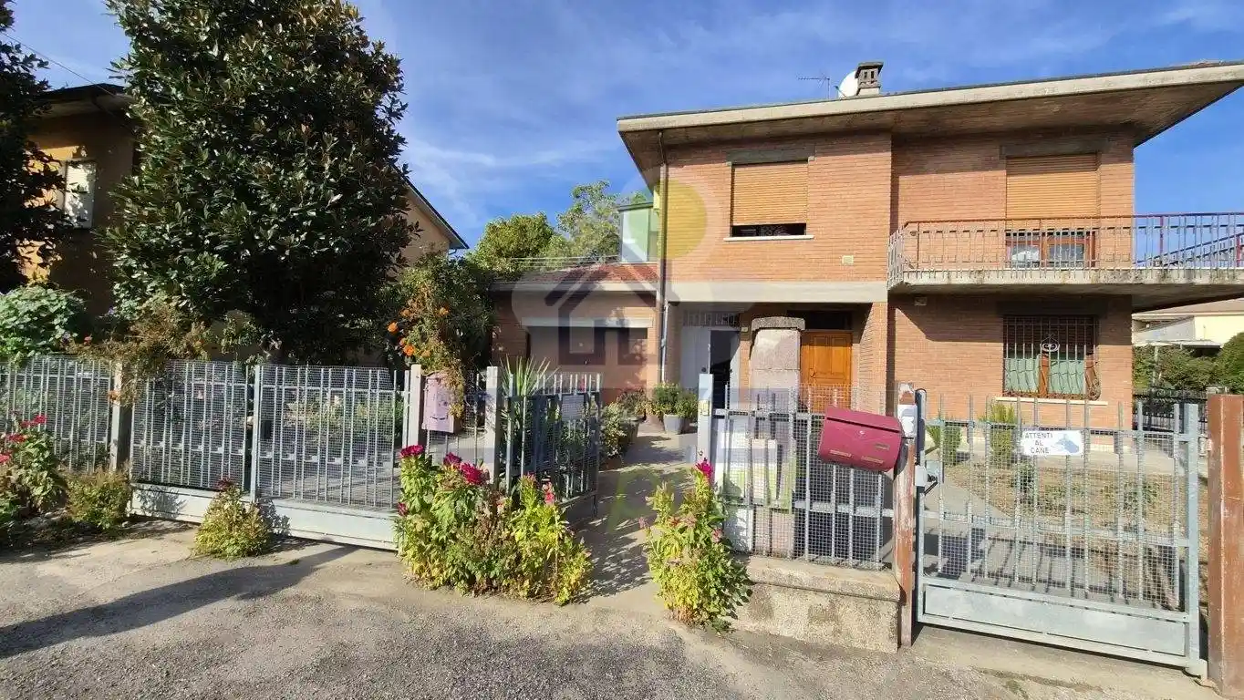 Casa indipendente in vendita a Guastalla