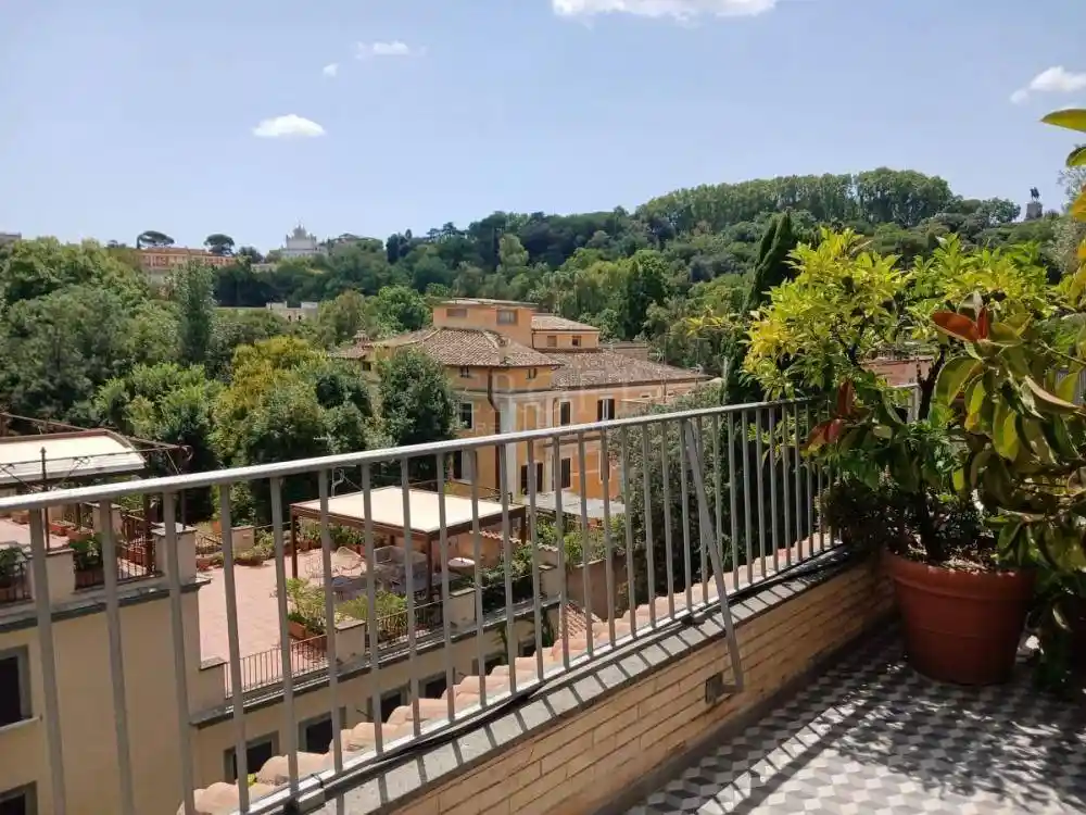 Attico - Mansarda in affitto a Roma