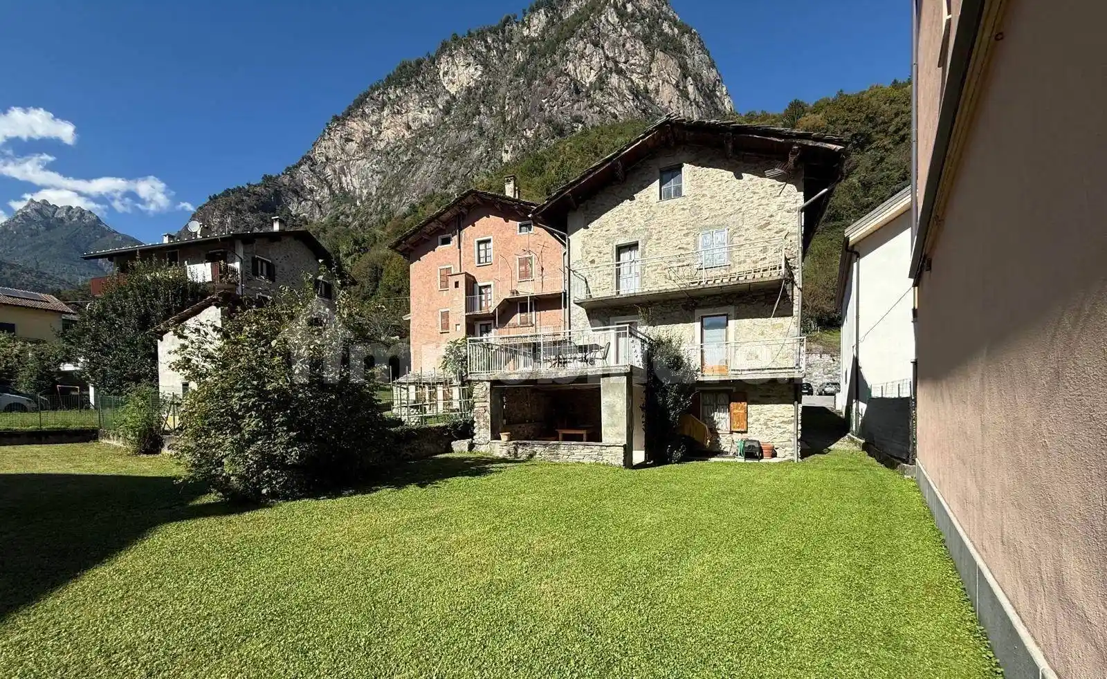 Casa indipendente in vendita a Chiavenna