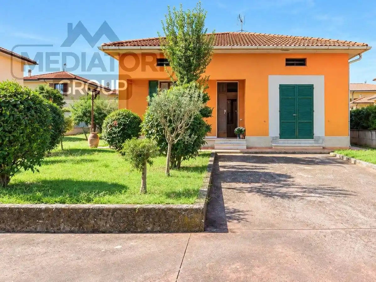 Villa in vendita a Fucecchio
