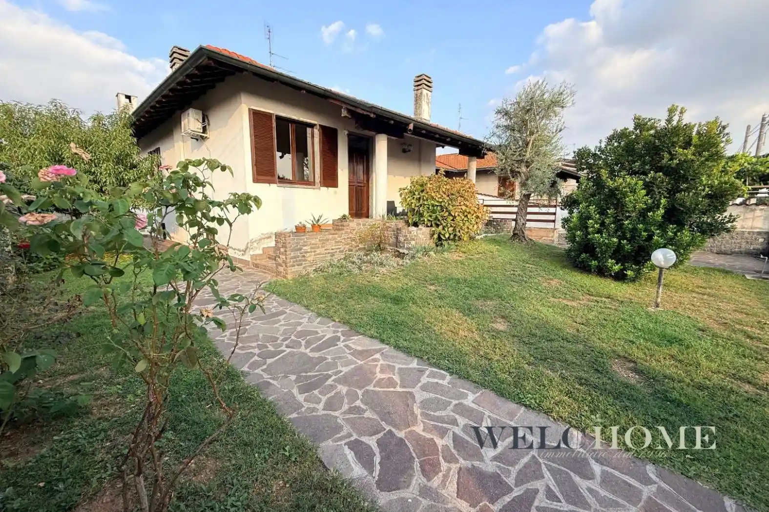 Villa in vendita a Busto Garolfo