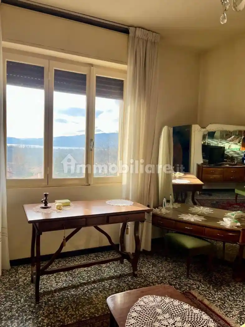 Villa in vendita a Besozzo