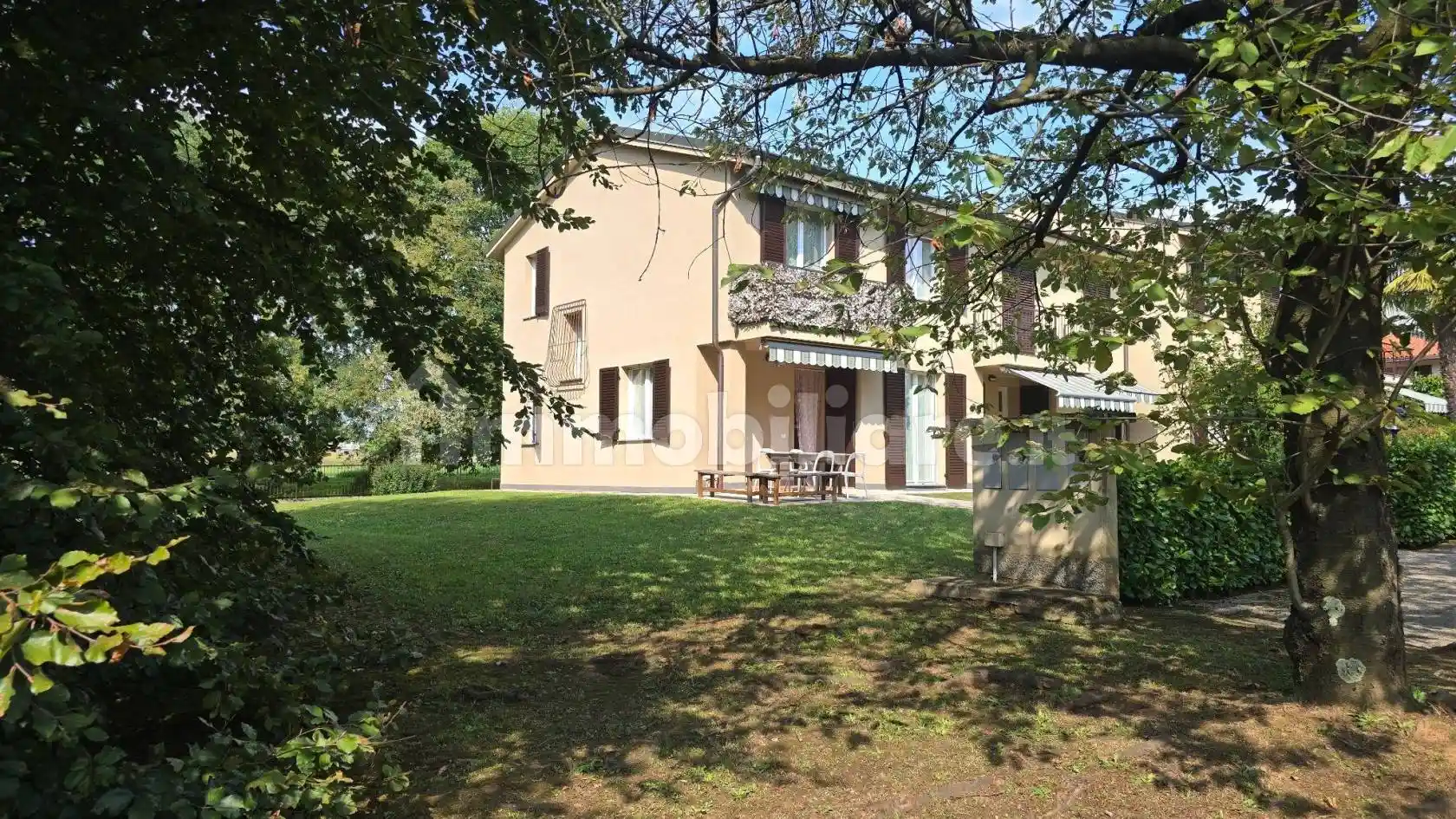 Villetta a schiera in vendita a Casatenovo