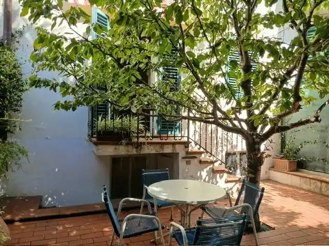 Casa indipendente in affitto a Firenze