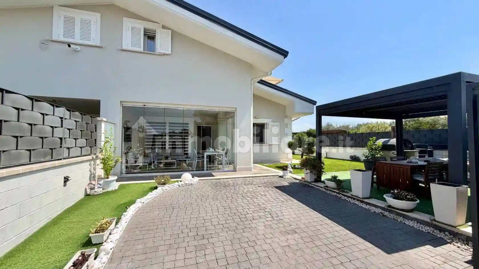Villa - foto 2