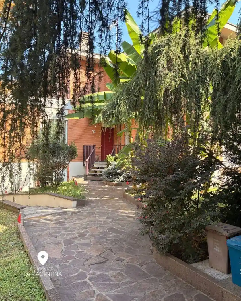 Villa in vendita a Piacenza