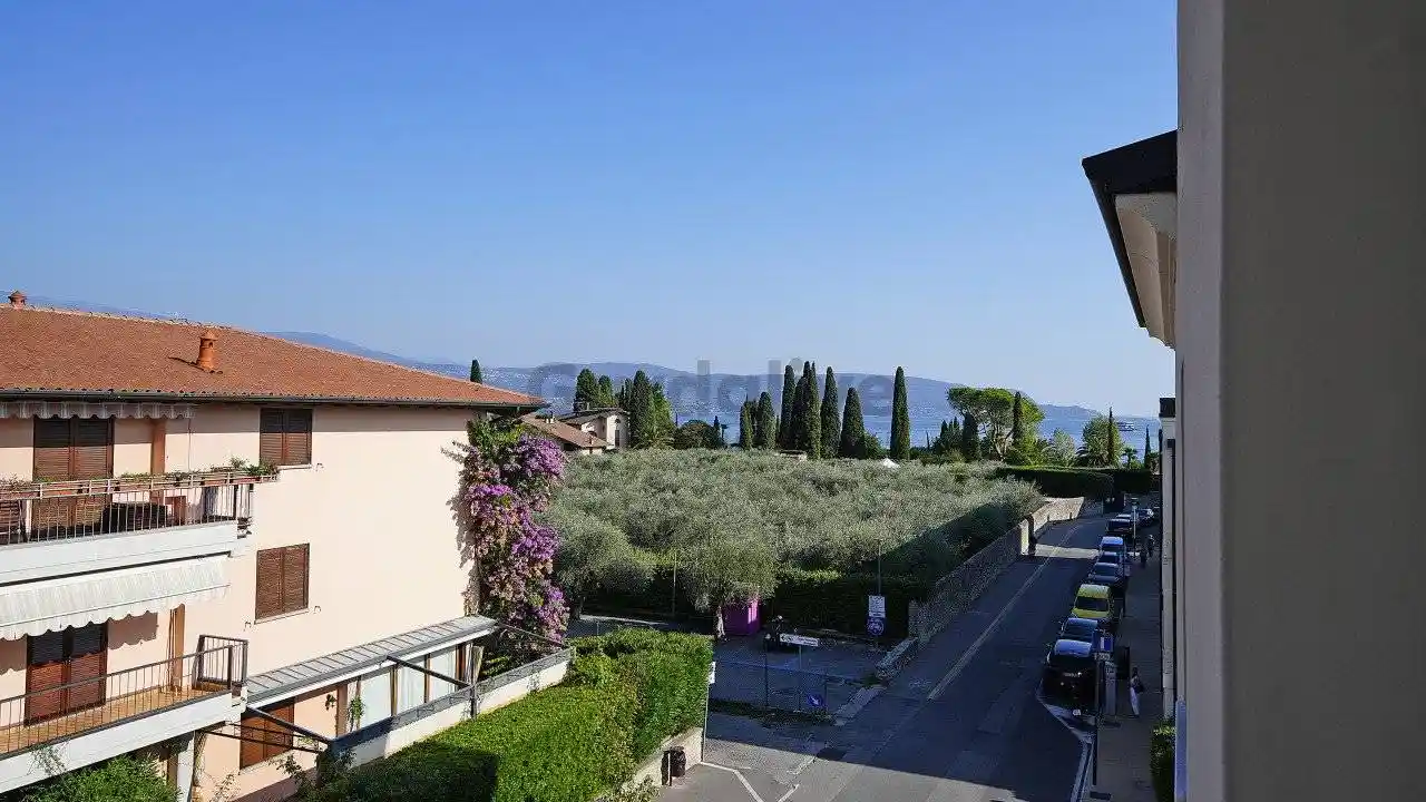 Appartamento in vendita a Toscolano-Maderno