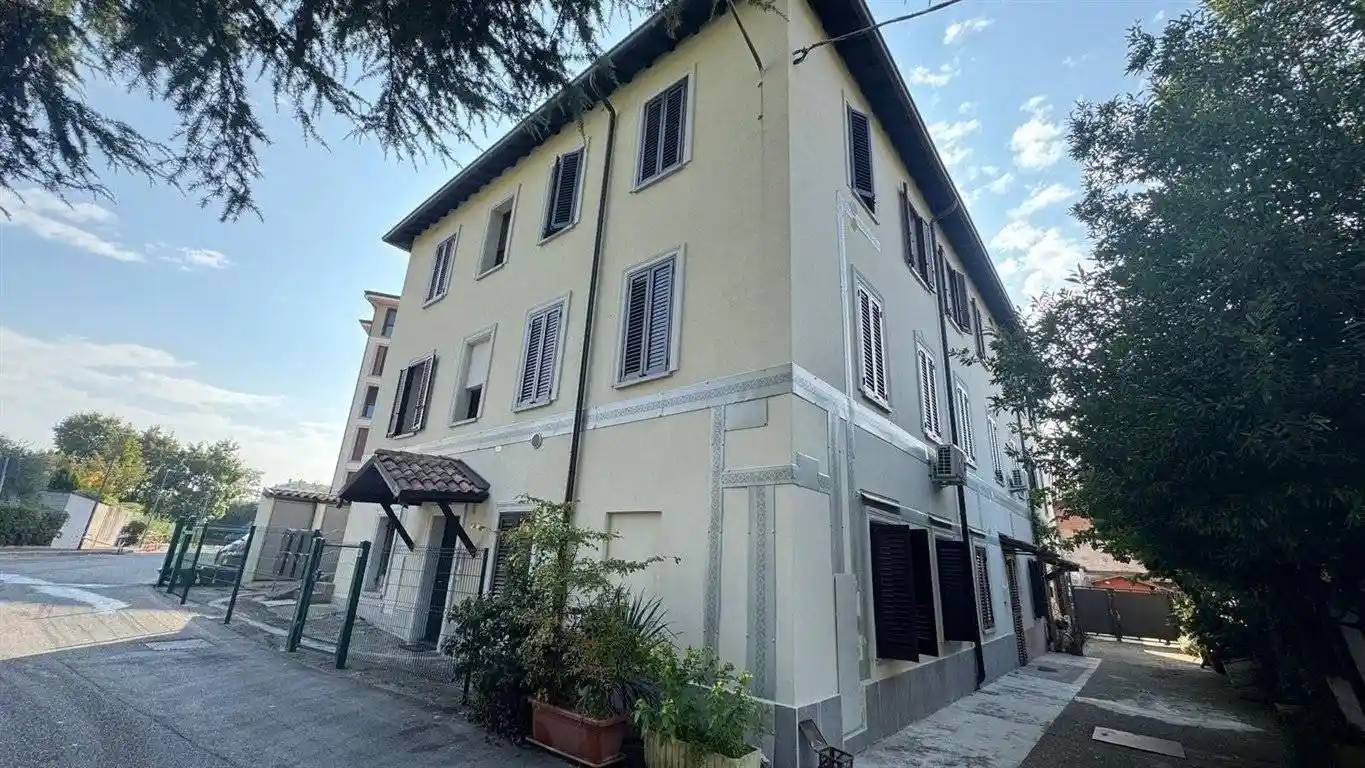 Appartamento in vendita a Monza
