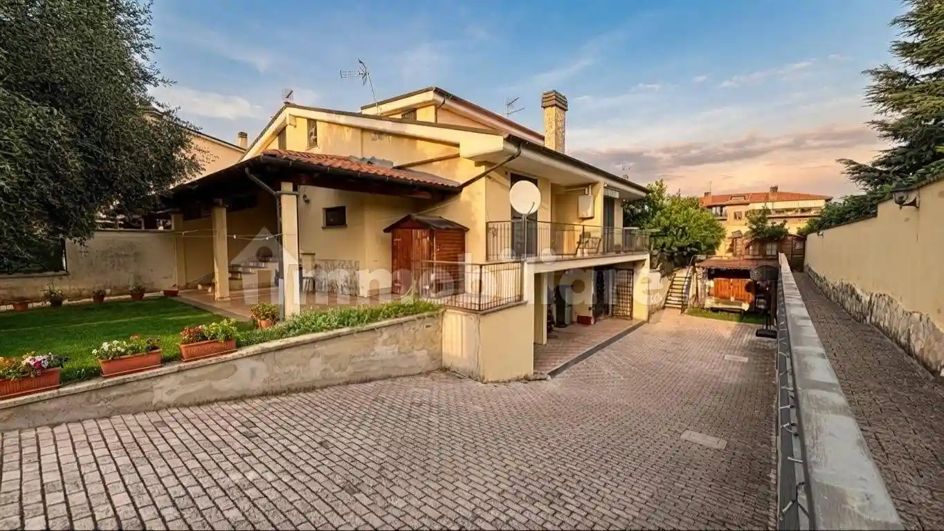 Villa in vendita a Roma